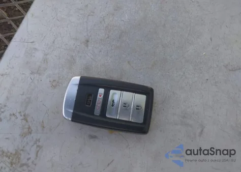 2015 Acura Rlx z USA, uszkodzony, nr VIN JH4KC1F93FC000804